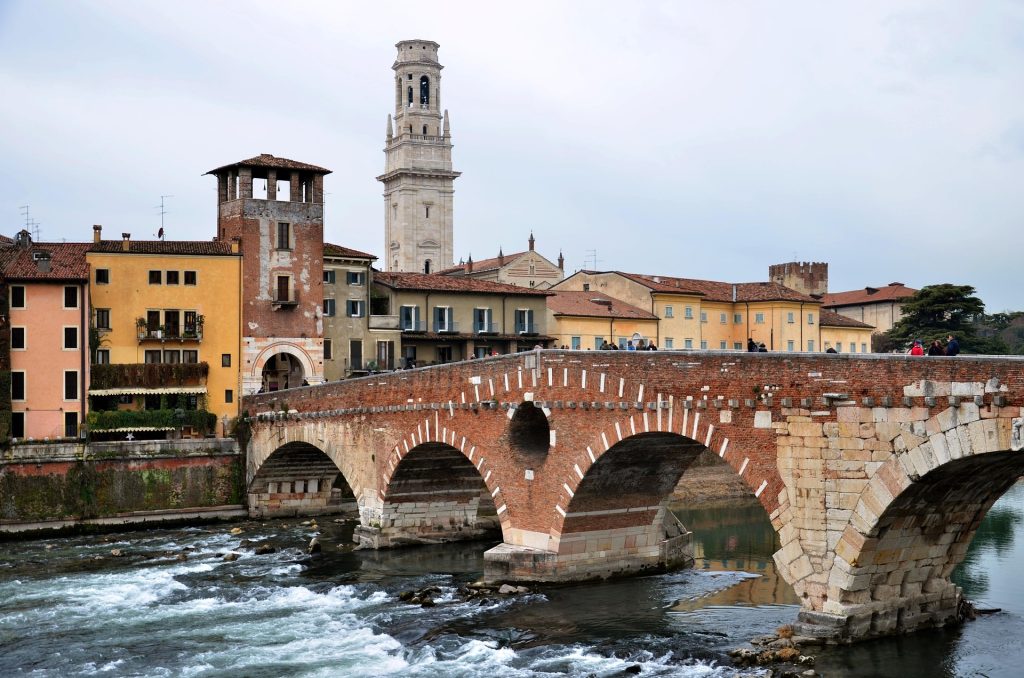 Verona Ponte pietra 
